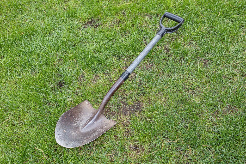 spade garden tool