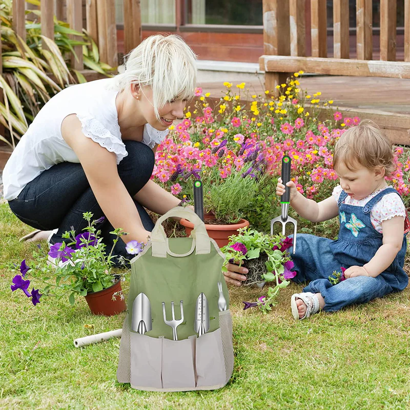 landscaping hand tools