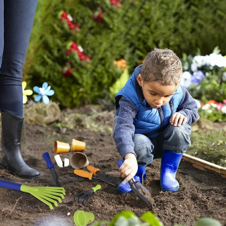 landscaping hand tools