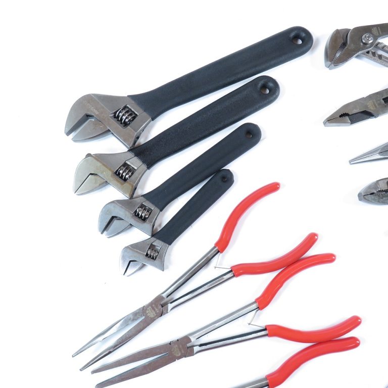 Adjustable Pliers: Versatile Solutions for All Your Grip Needs