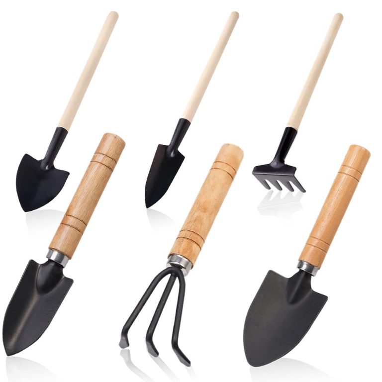 Garden Tools and Equipment: Essential Items for Every Gardener