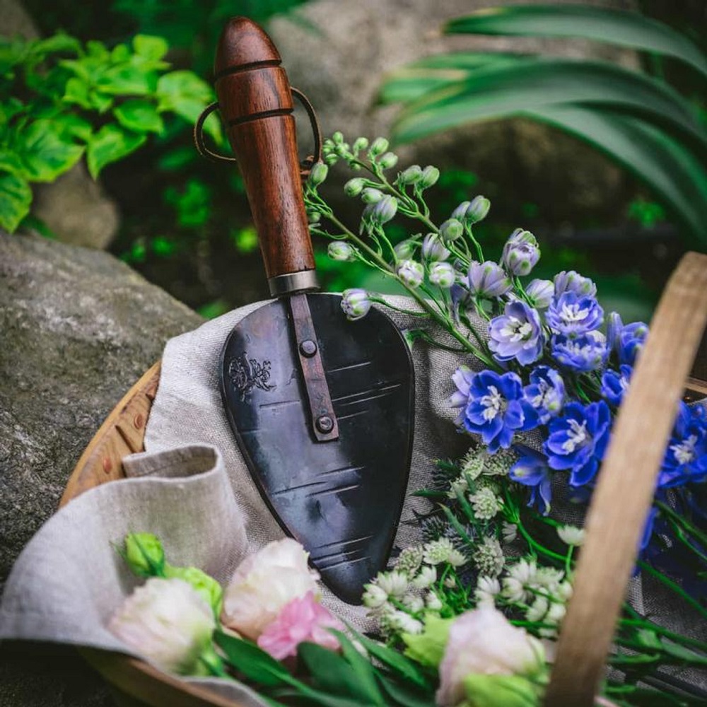 Hand_Forged_Garden_Trowel_in_Garden